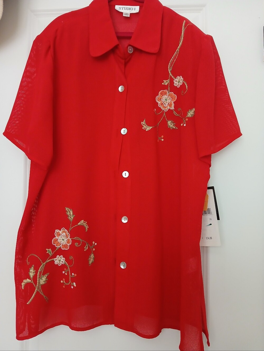 Studio I Red Short-Sleeve Button-Down Shirt with Gold Floral Embroidery